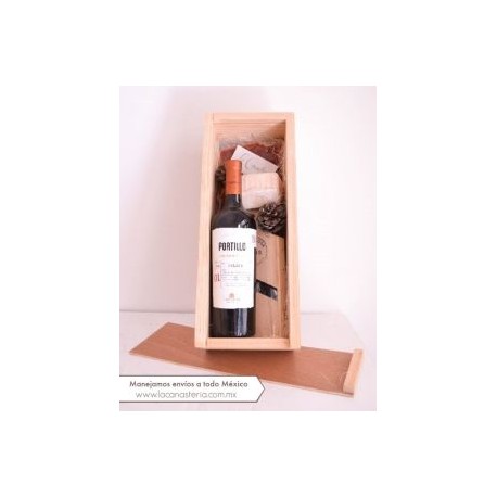 Cajas de Regalo Finas: La de Tinto Portillo, Queso y Serrano