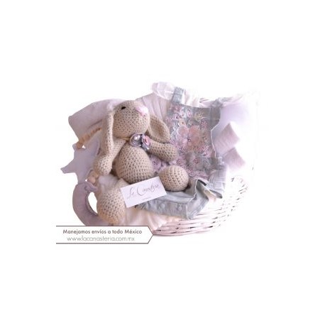 La de Menta Peonia: Vintage Luxury Baby Basket